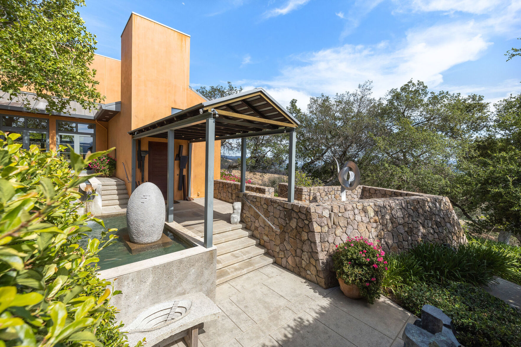 840-844 Meadowood Lane in St. Helena
